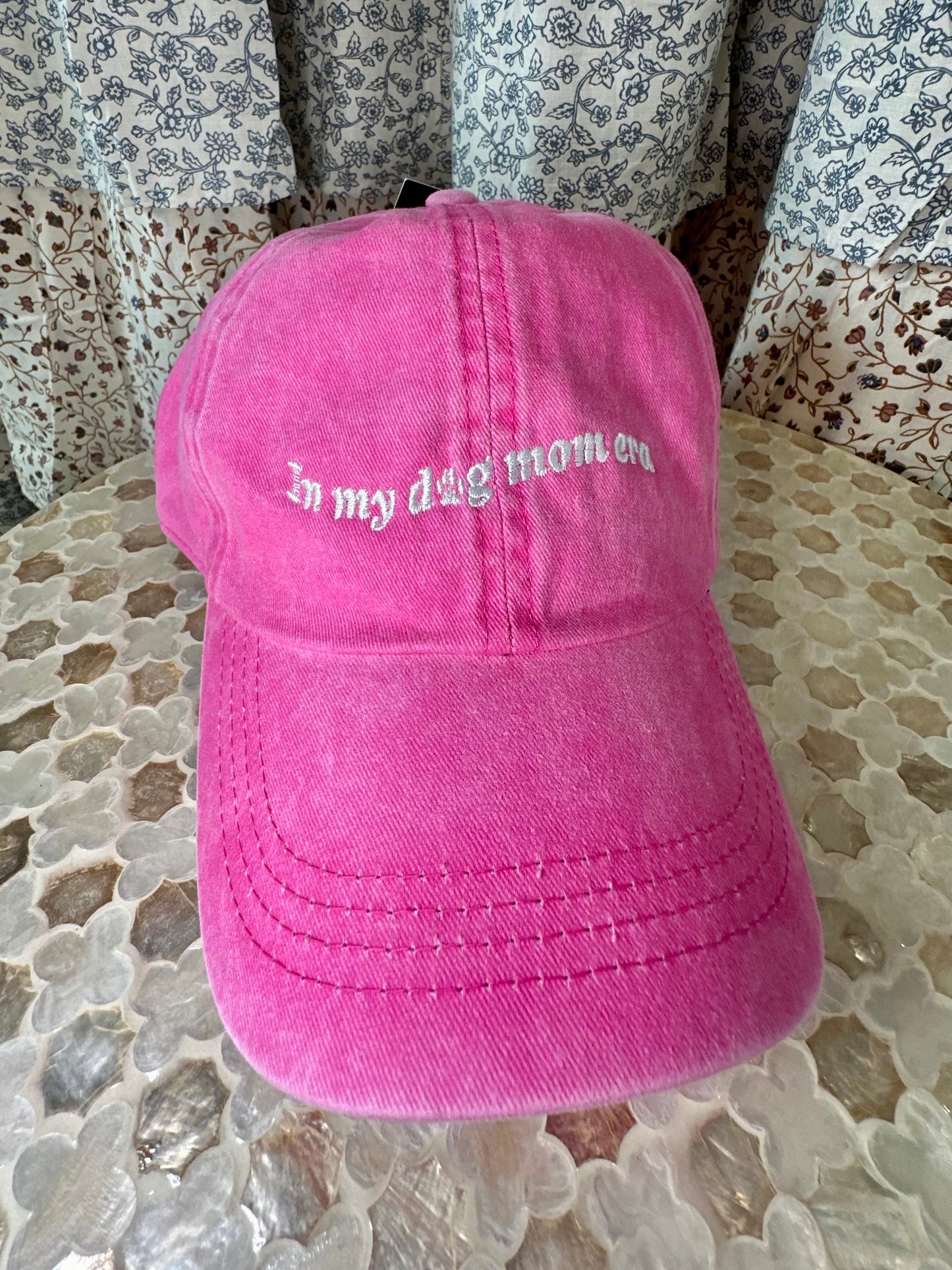 DOG MOM ERA HAT